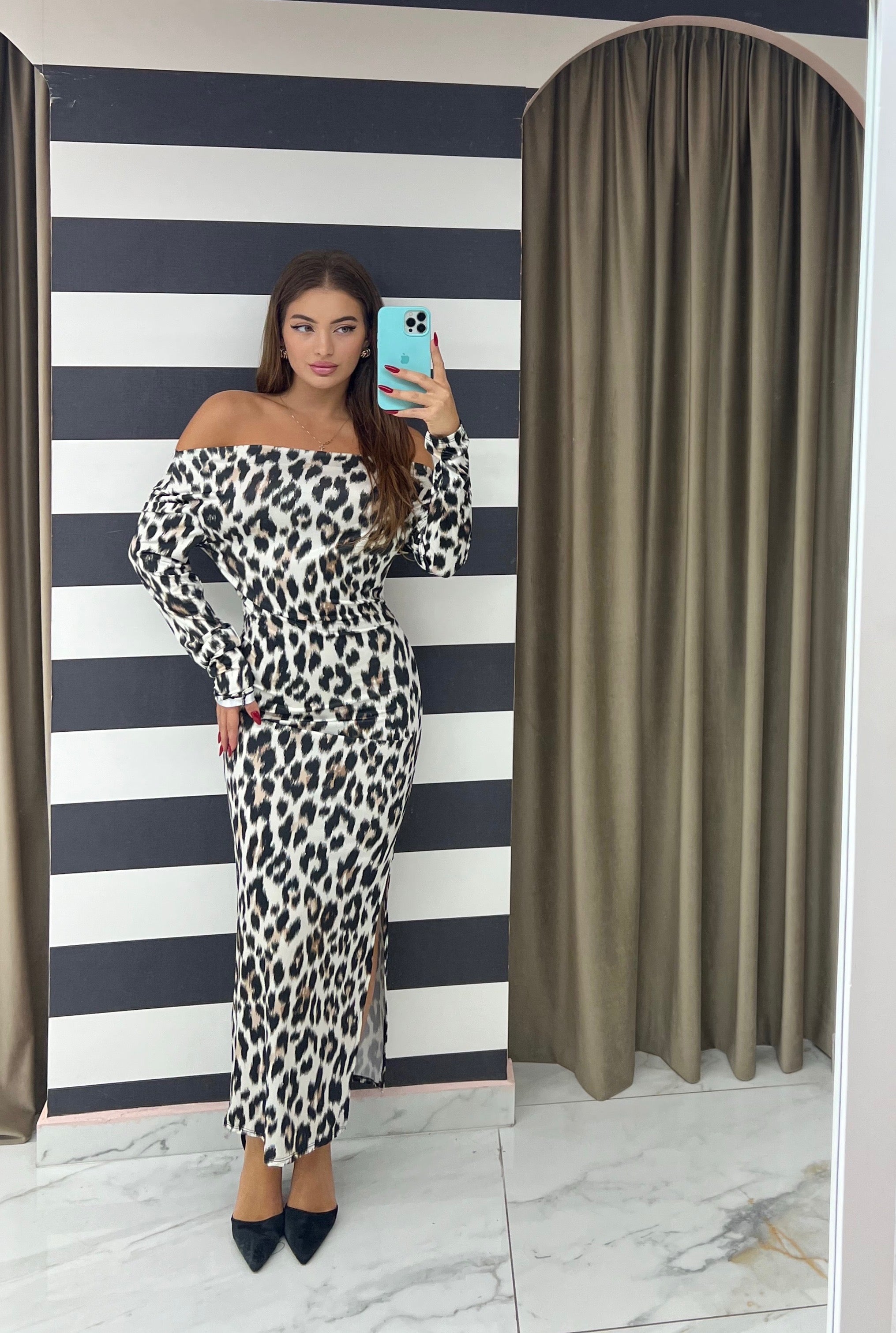 IMG-8027 White leopard dress - Image 1