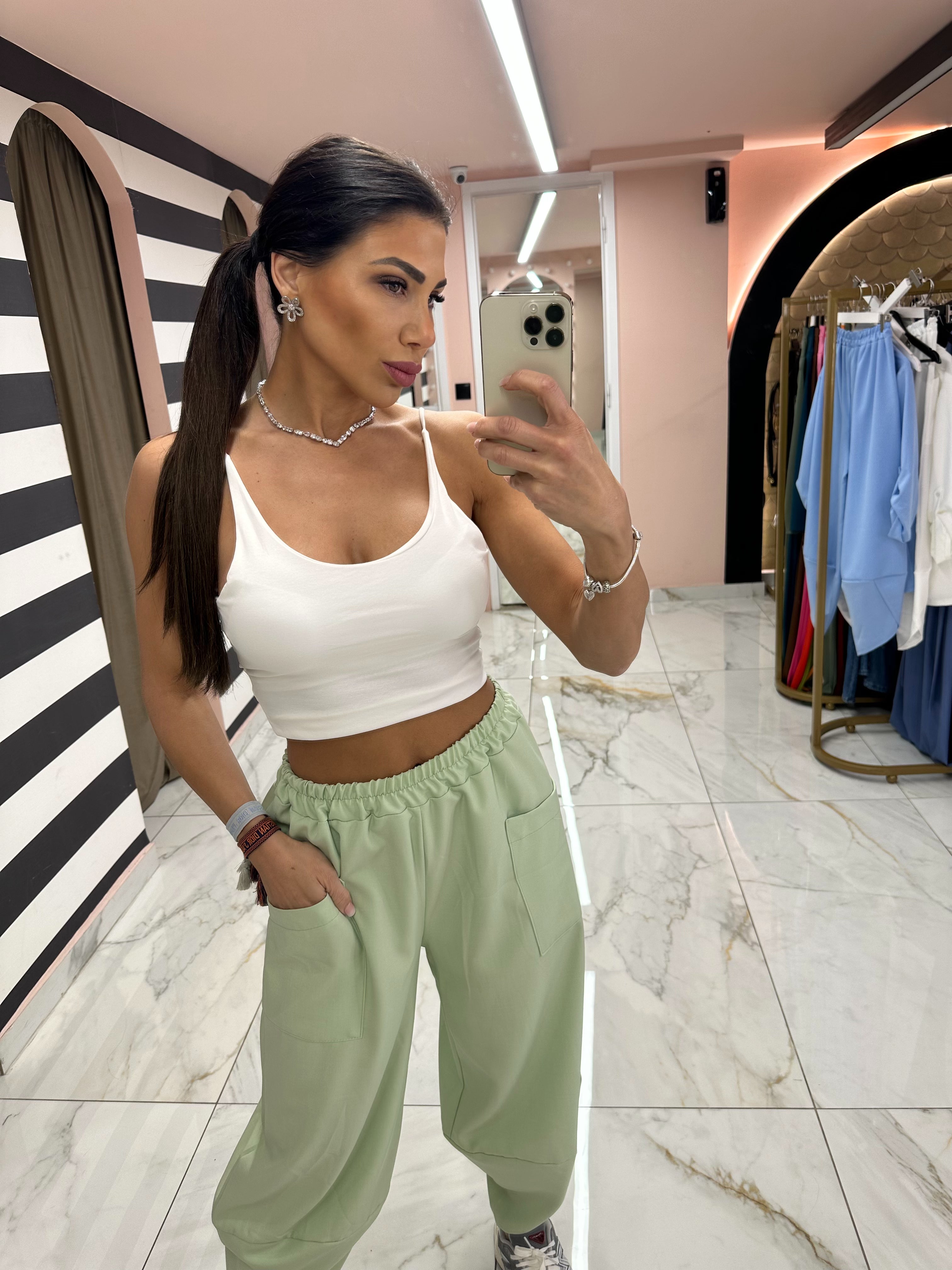 IMG-9100 Simple white top - Image 1