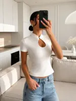 Keyhole Fit Top