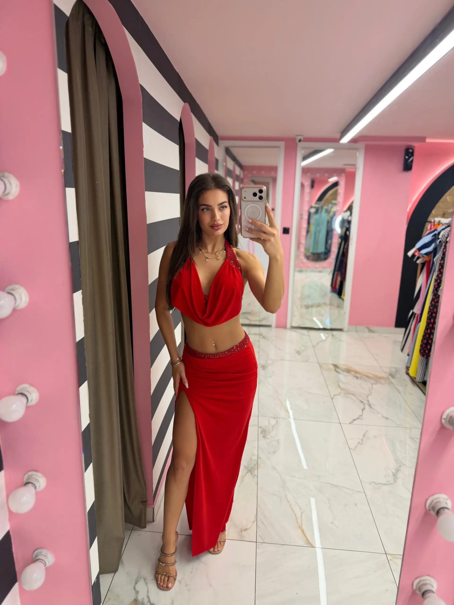 img_6a4bf14c7d1a95.45641330 Valentina Glam Set - Image 1