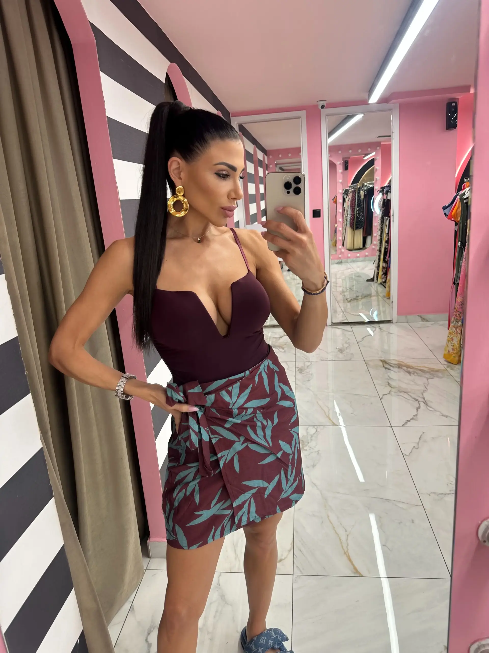 img_6a566cfe12fc83.67326425 Savanna Wrap Skirt - Image 1