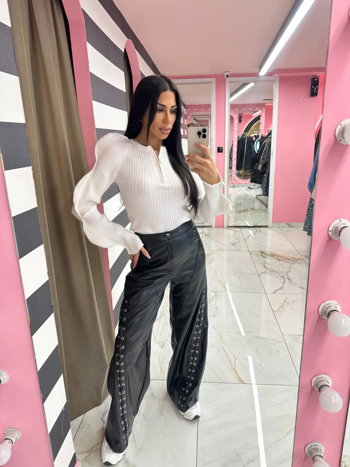 img_6a9531c4c155e8.49474890 Lace-Up Leather Wide Pants - Image 1