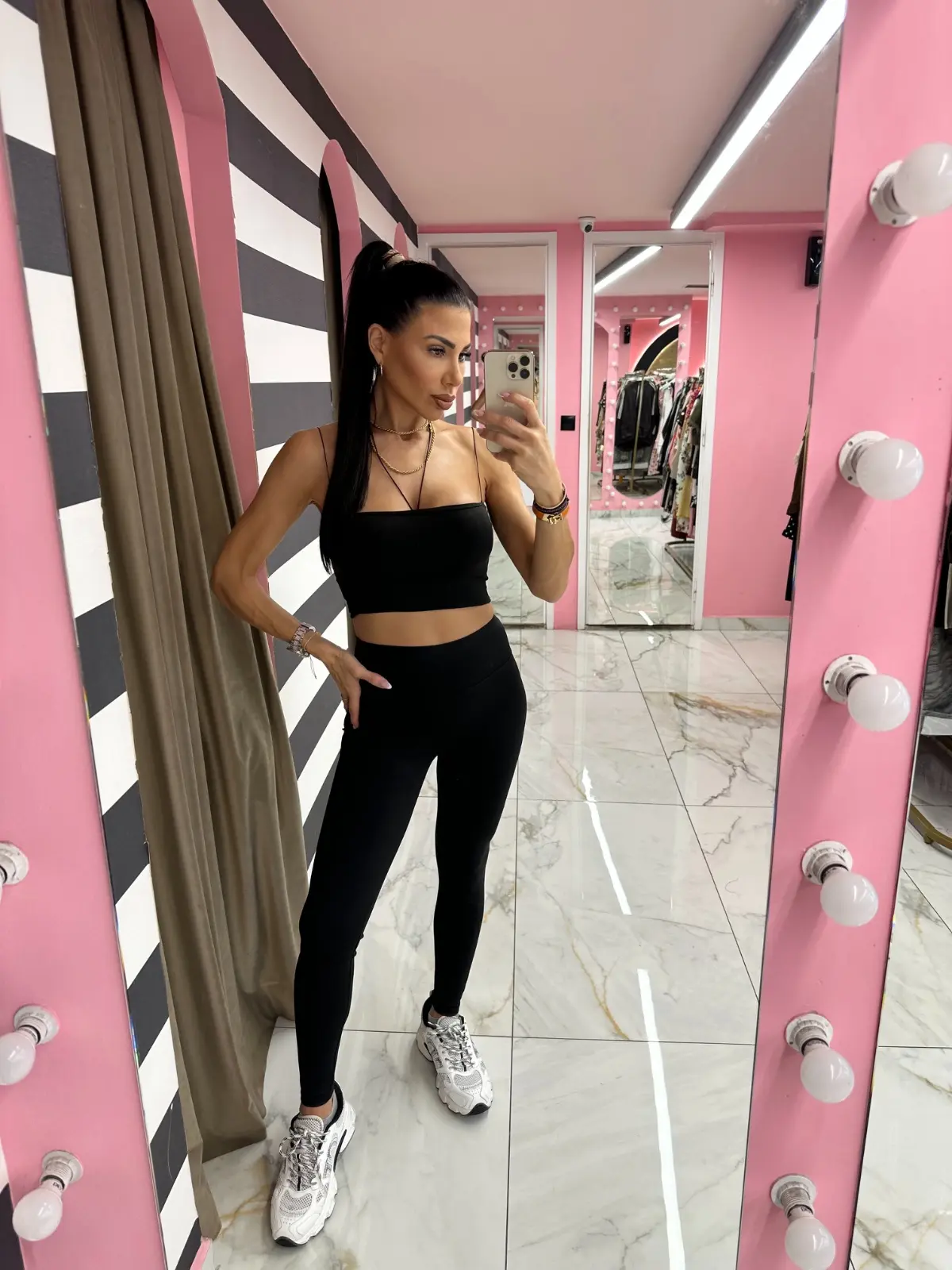 img_6aa55845deebe0.75889199 Second Skin Leggings - Image 1
