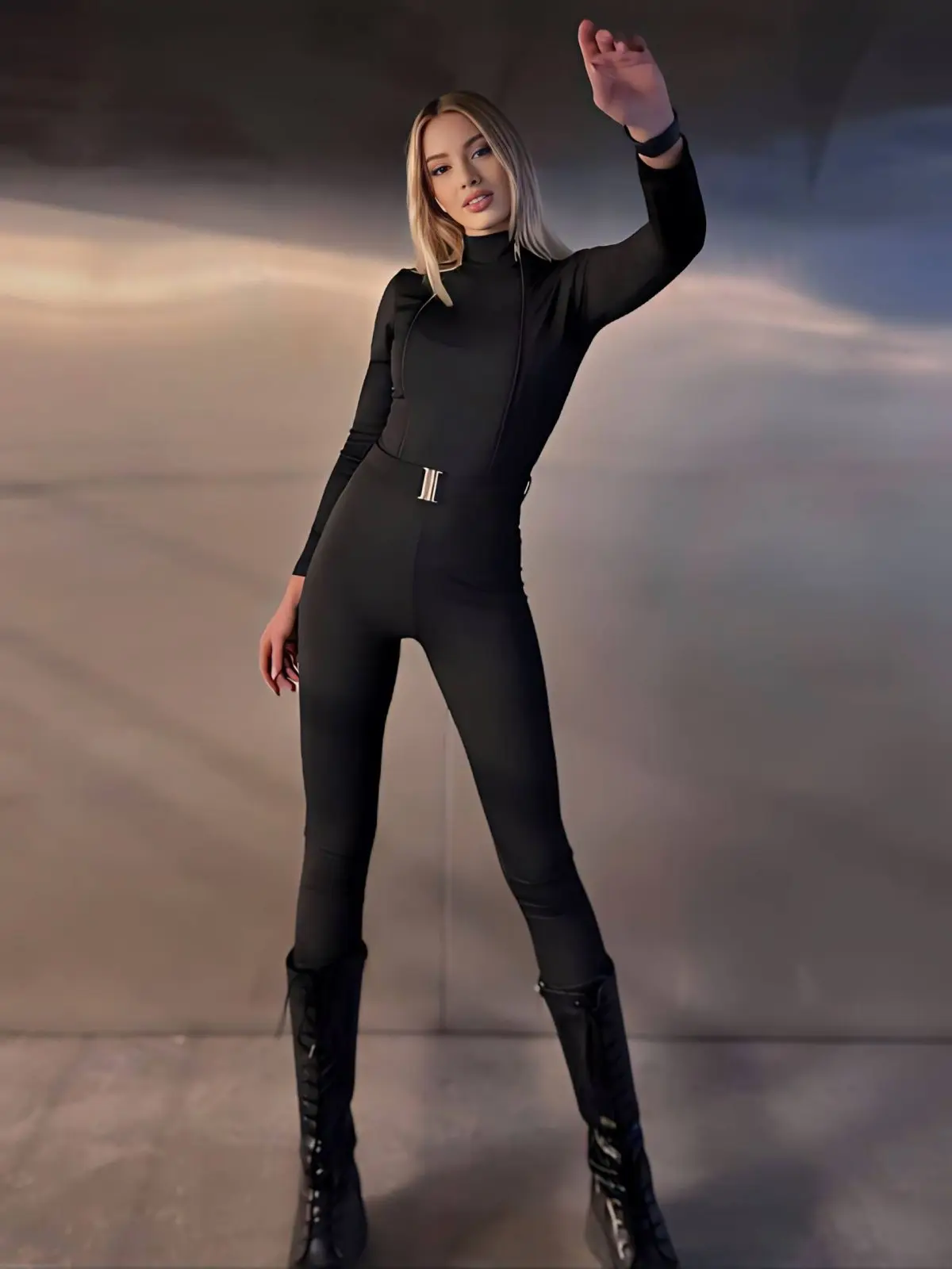 img_6acbcc035e9c27.78599326 Iconic chic jumbsuit - Image 1