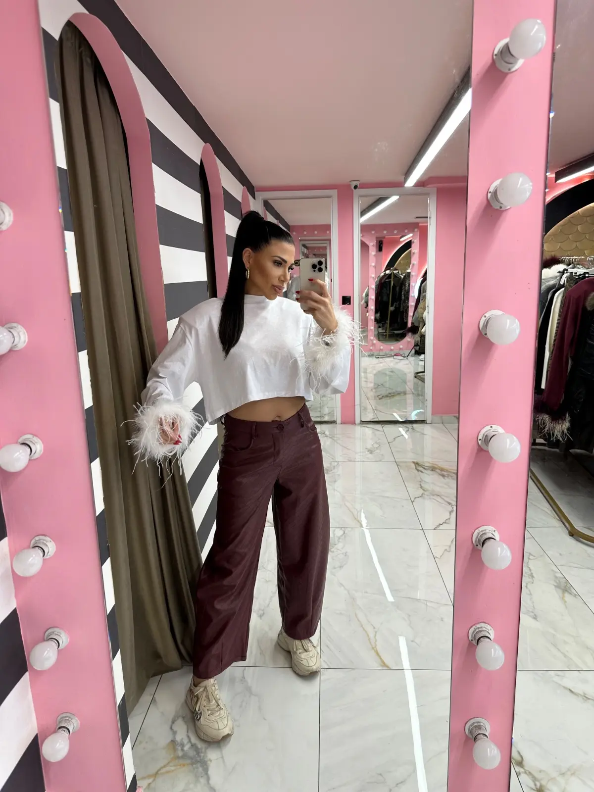img_6acd2352872f64.69039414 Diamond Chic Pants - Image 1